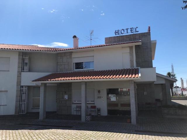 Hotel Cruz Da Mata Mangualde Bagian luar foto