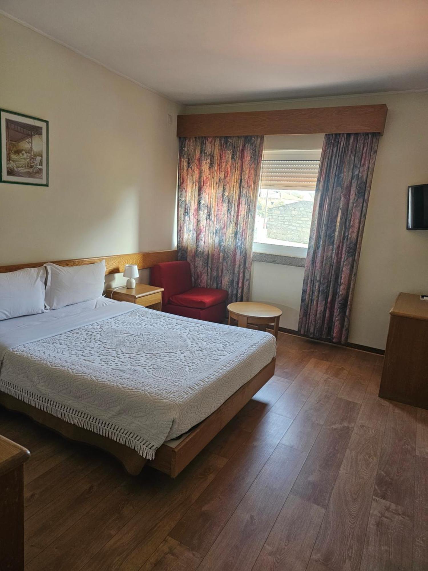 Hotel Cruz Da Mata Mangualde Bagian luar foto